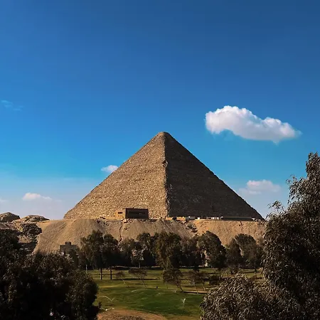 Pyramids Golf View Suites